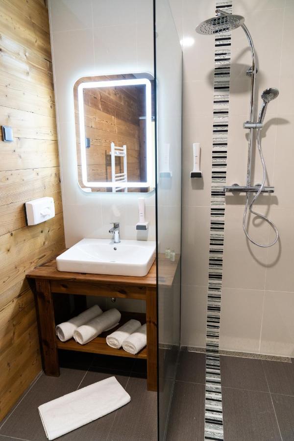 Hotel Kristaly Konferencia & Wellness Ajka Εξωτερικό φωτογραφία