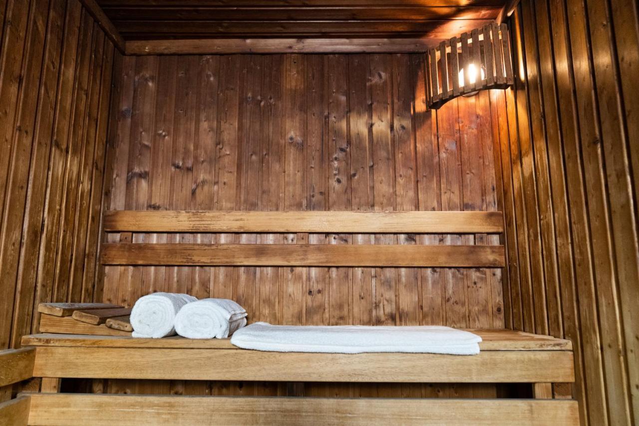 Hotel Kristaly Konferencia & Wellness Ajka Εξωτερικό φωτογραφία