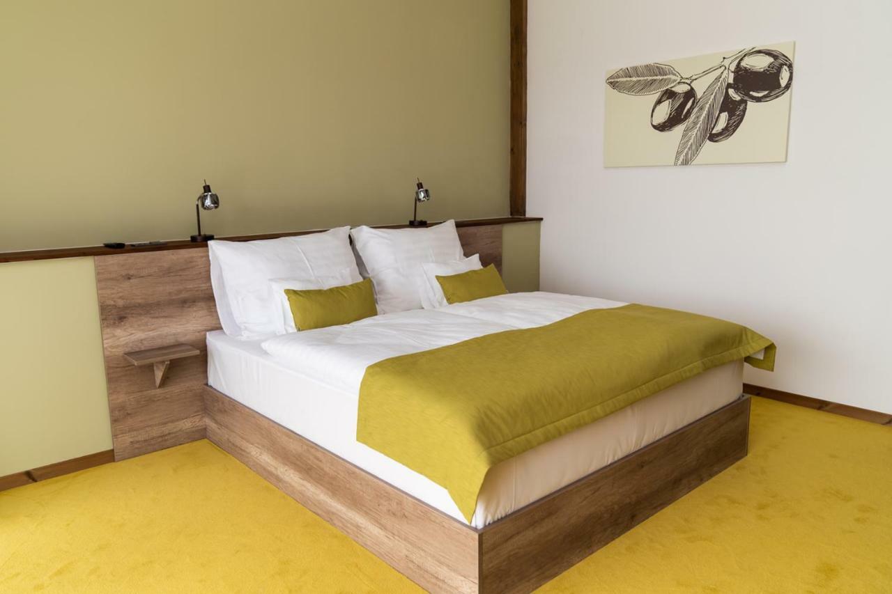 Hotel Kristaly Konferencia & Wellness Ajka Εξωτερικό φωτογραφία
